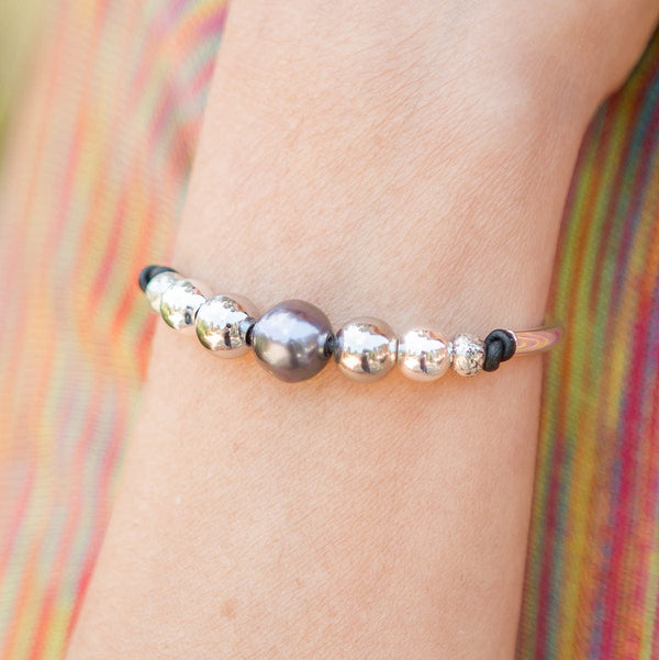 LETICIA バレッタ VALLETTA 01 Silver Mila Adjustable Silver Bracelet in Black Leather with Pearl