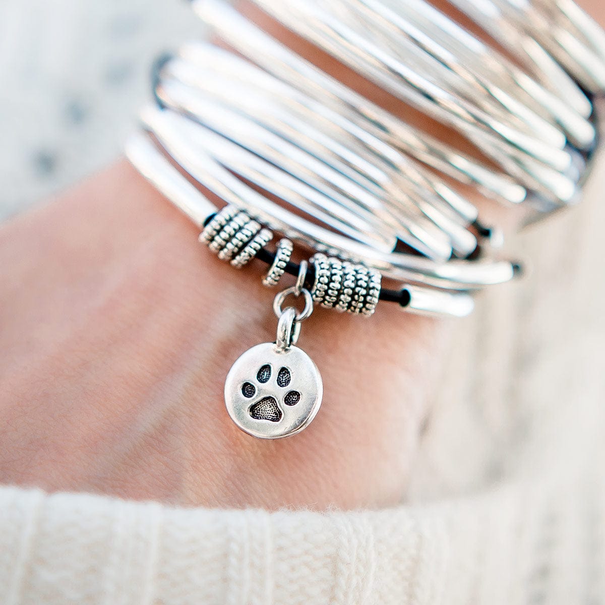 Round paw charm silver