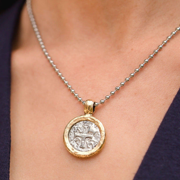 Silver necklace medallion sale
