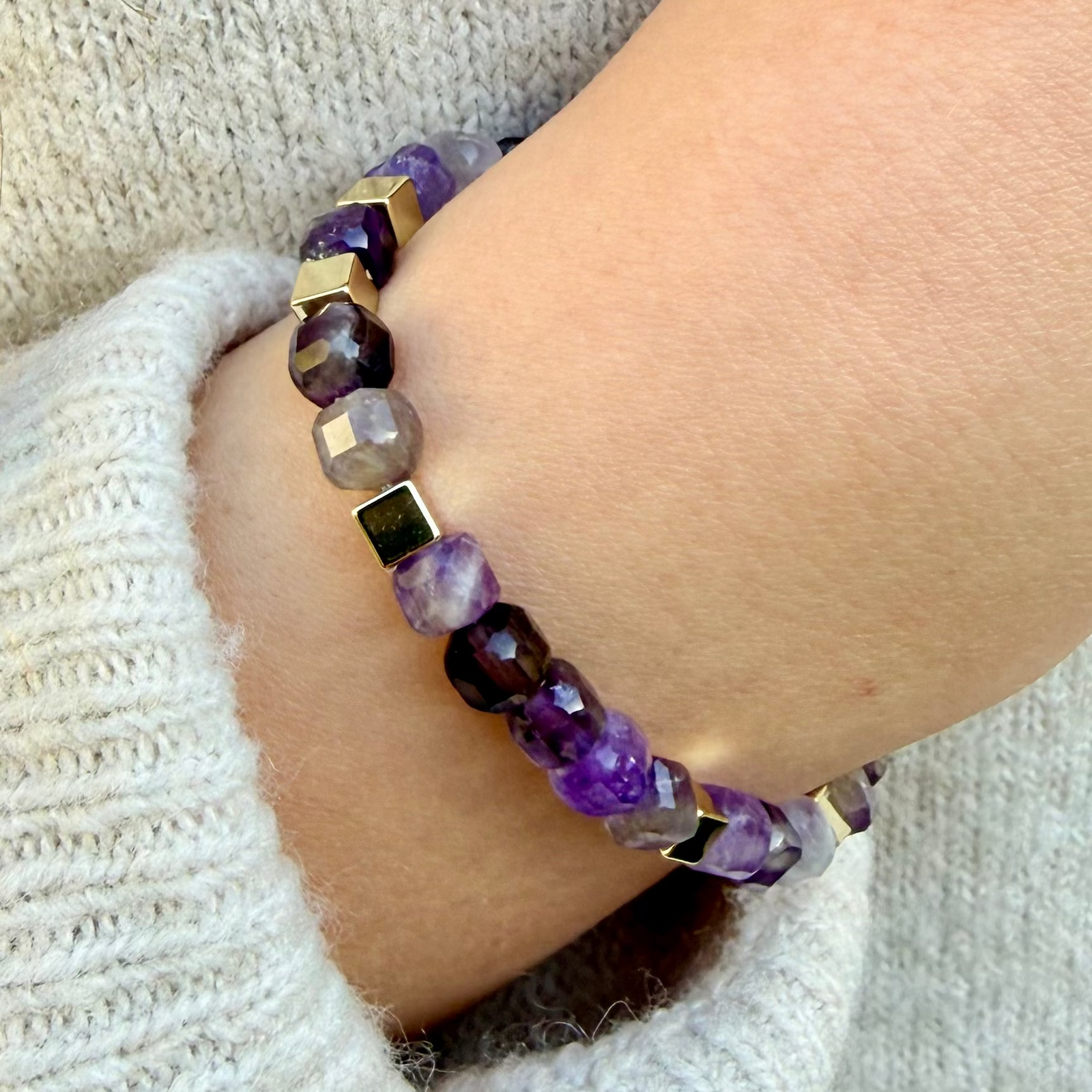 Natural purple 5mm cube amethyst stretch bracelet with gold-plated cube accent beads for women.