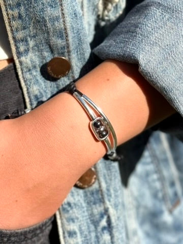 Elara Silver and Black Adjustable Bracelet With Pearls
