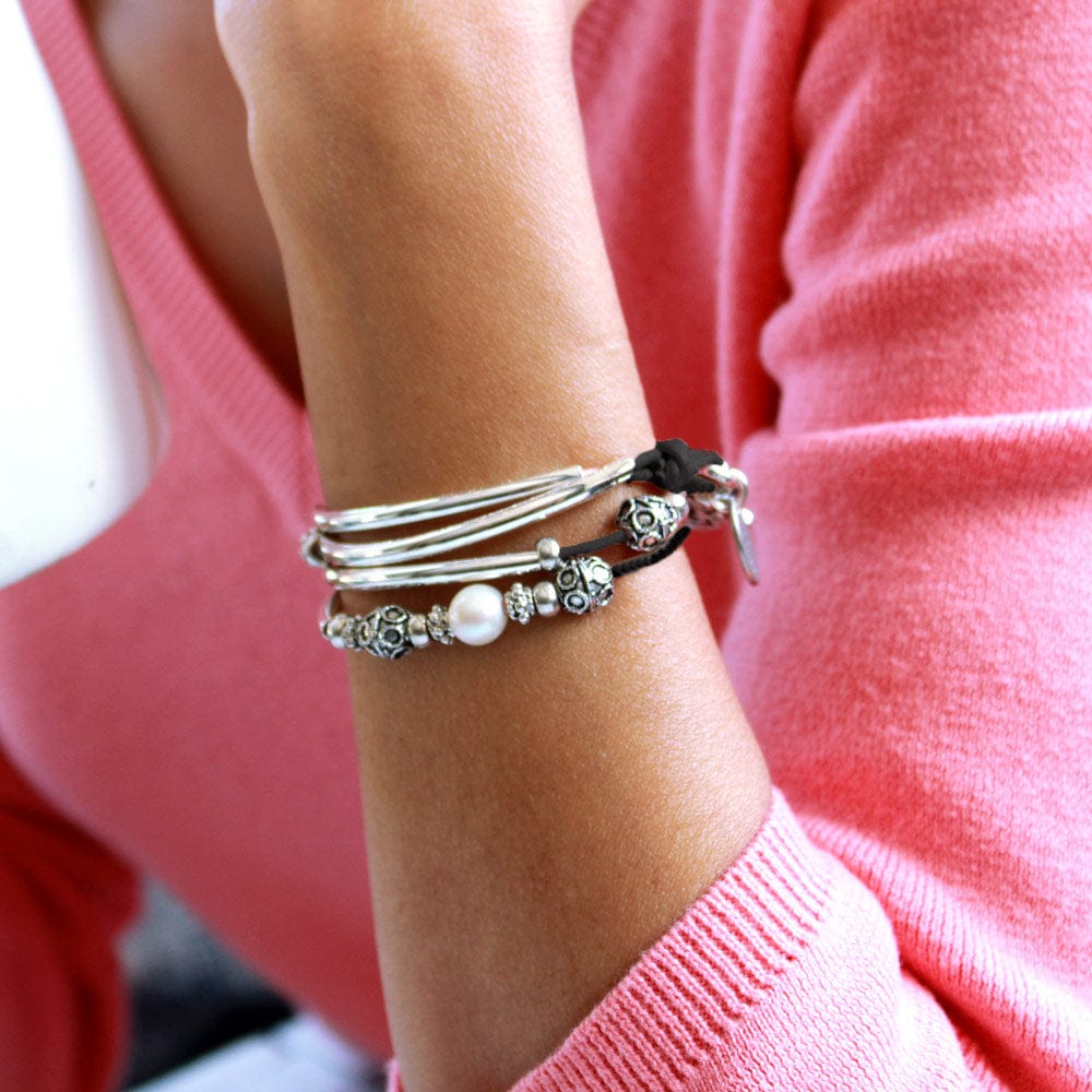 Holly Black Leather Bracelet with Pearls