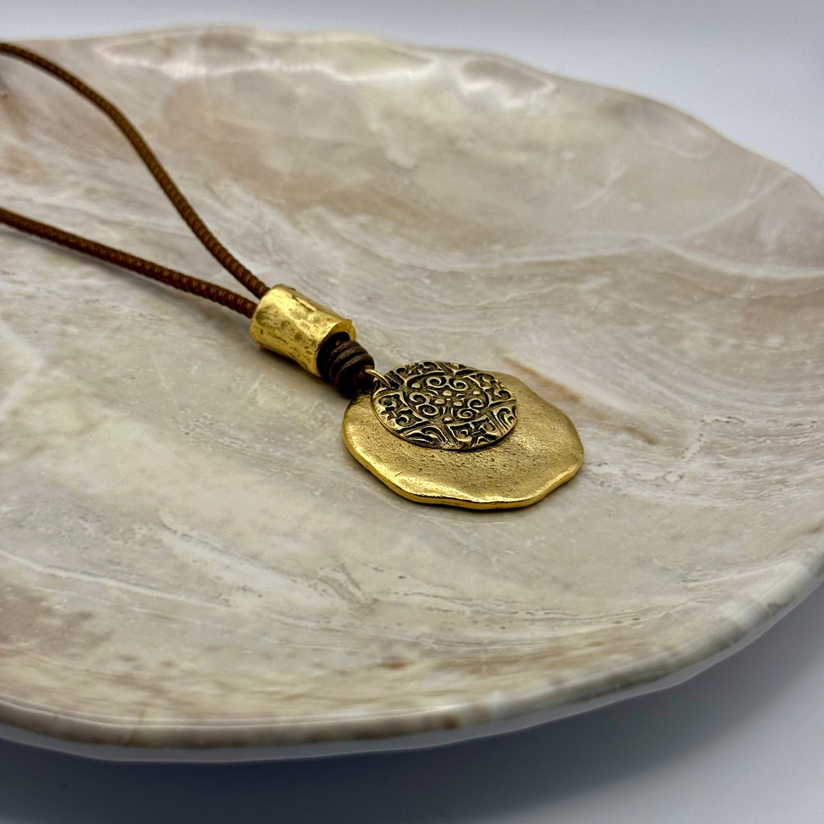 Jessie Convertible Brown Napa Leather Necklace – Gold Plated Medallions