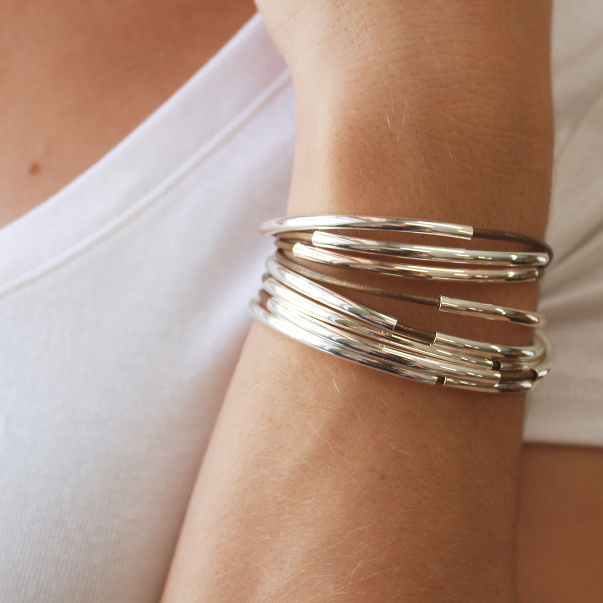 Lizzy Classic 4-Strand Metallic Bronze Leather Wrap Bracelet in Silver