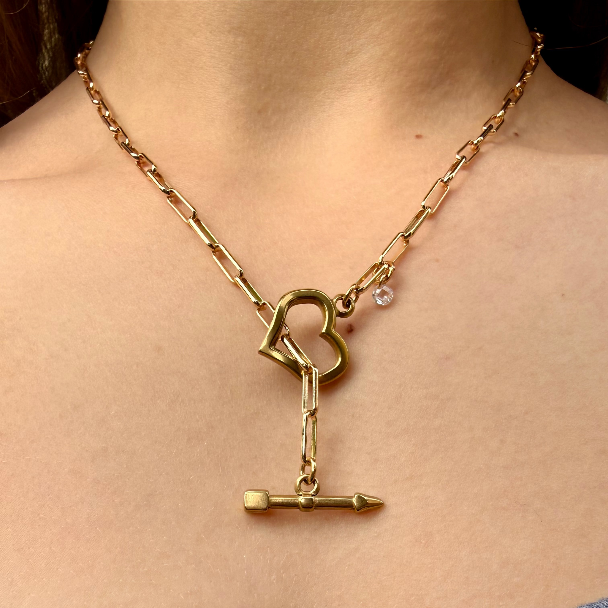 Supreme - Gold Heart and Arrow Pendant｜Esvl.ee