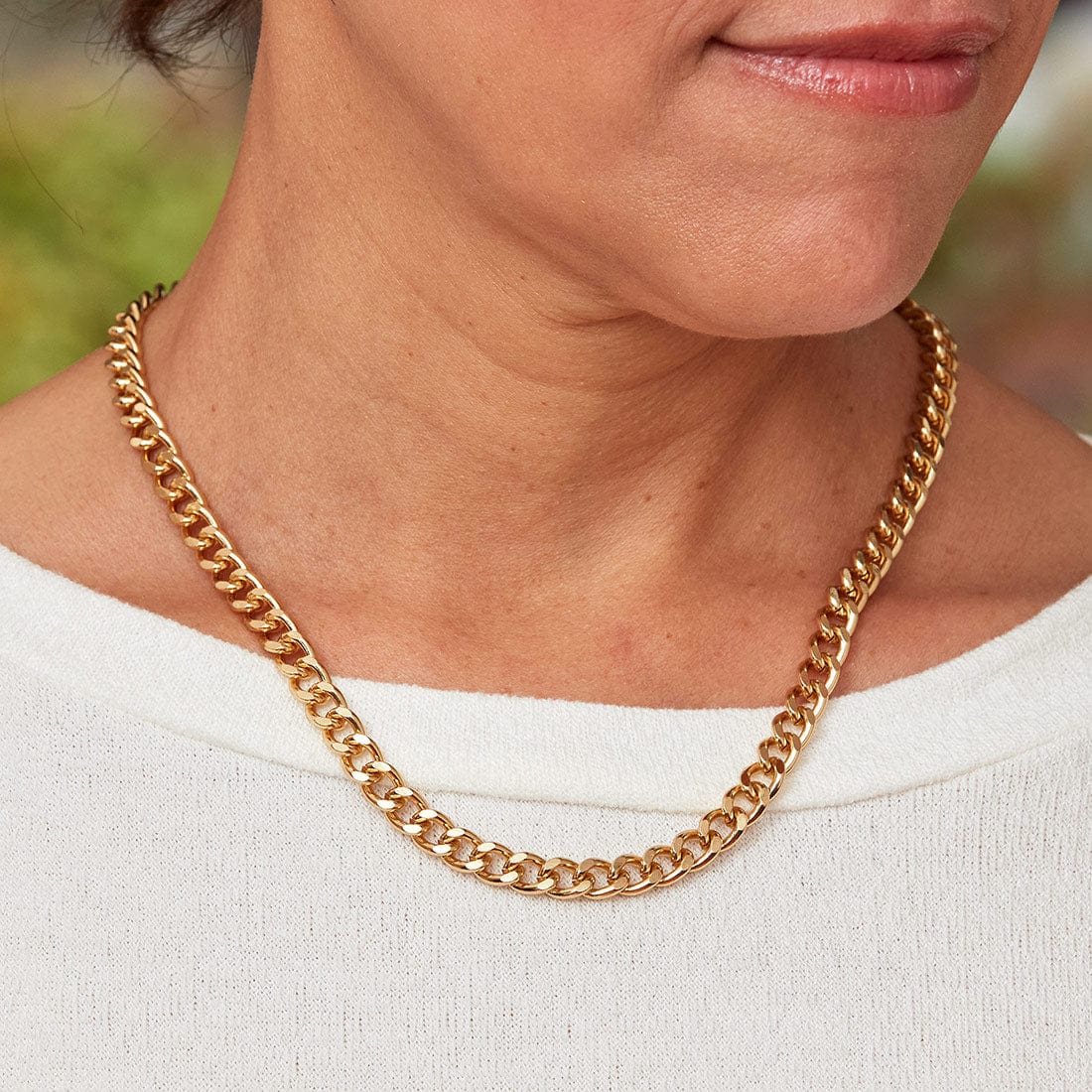 Glendora gold chain toggle necklace 16 inches
