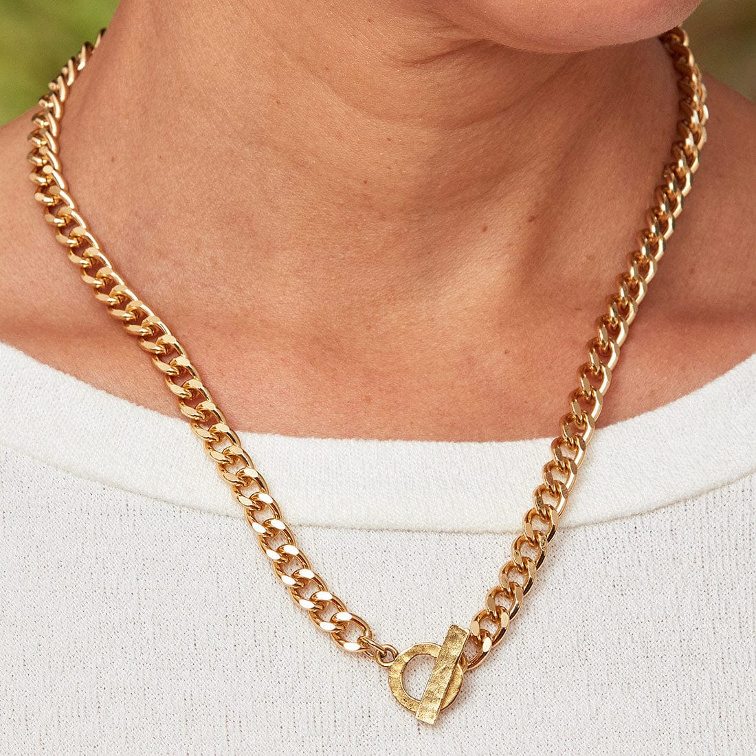  Glendora gold chain toggle necklace 18 inches