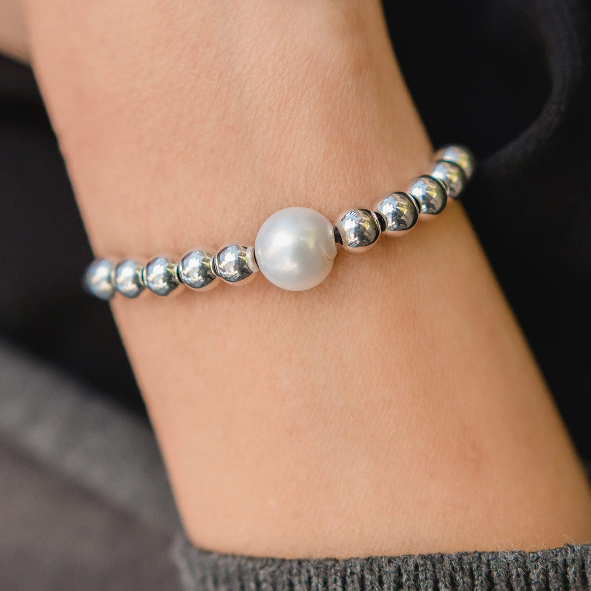 Delight Adjustable Pearl Bracelet