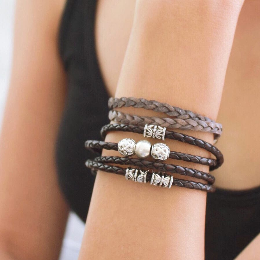 Rockyu Men's Braided Leather Bracelet - Brown, Stainless Steel Shield Plate, Hypoallergenic
