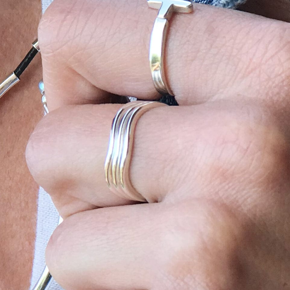 Wave sterling silver ring